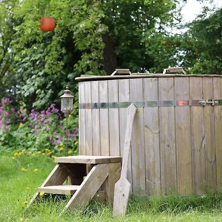 Dom wakacyjny Huettchen Ganzjaehrig Nutzbar Mit Kamin&sauna