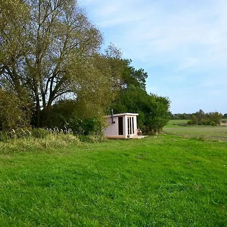 Dom wakacyjny Huettchen Ganzjaehrig Nutzbar Mit Kamin&sauna Dargun