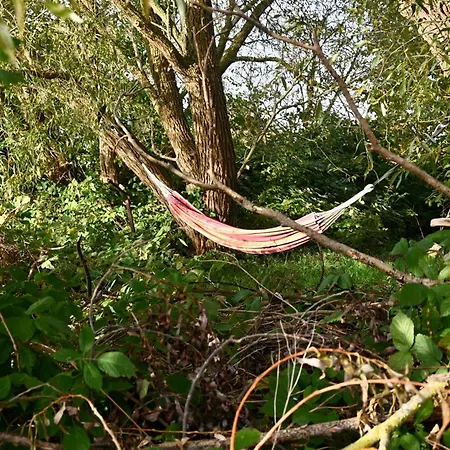 Huettchen Ganzjaehrig Nutzbar Mit Kamin&sauna Dom wakacyjny *